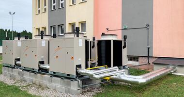 Sestava plynových tepelných čerpadel a kondenzačních kotlů na ZS Drienov